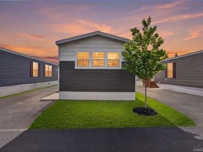 37 Windward Way