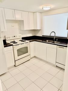 6346 Newtown Cir APT B5