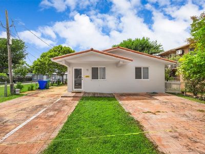 1816 NW 22nd Ct