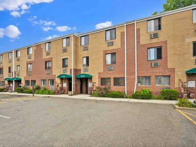 25-04 120th St Unit D1f