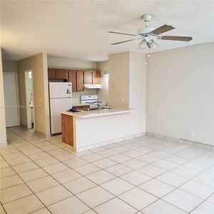 2501 Riverside Dr APT 202A