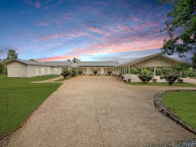 1025 County Road 1209