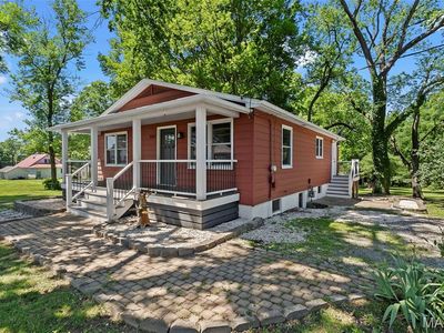 447 Edgewood Dr