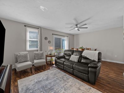 11 Towle Dr