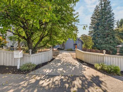3940 Bannister Rd
