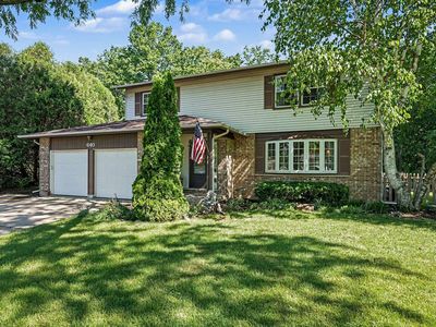 Property at 640 Clearview Ct, Algonquin, IL