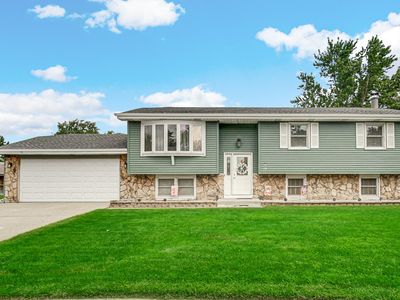 13 Lilac Dr