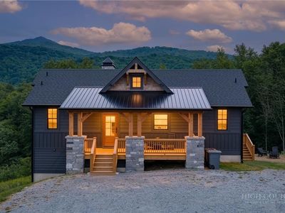 208 Banner Glade Trail