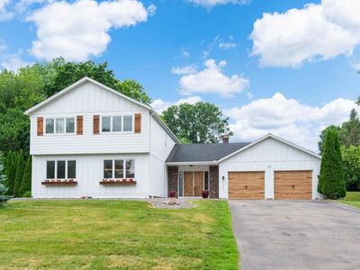 13808 Frontier Ln