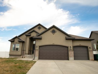 3365 N Falcon Way