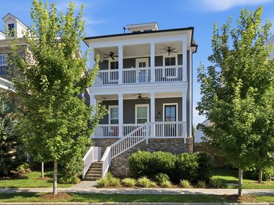 415 Dewar Dr