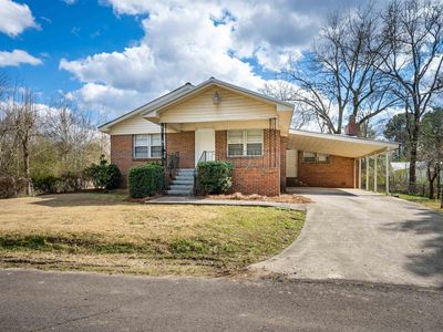5113 Wood Ave