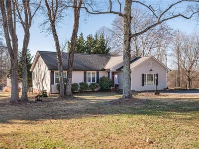 Property at 710 Saddle Dr, Pilot Mountain, NC