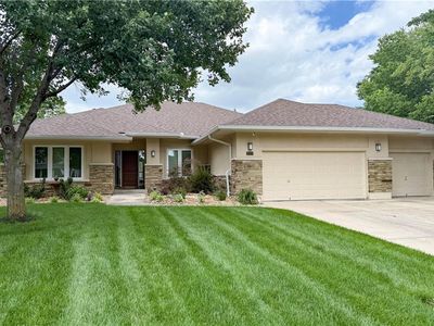 3024 S Fallbrook Ct