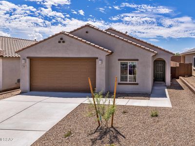 861 W Calle El Acuario