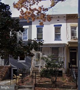 22 14th St NE