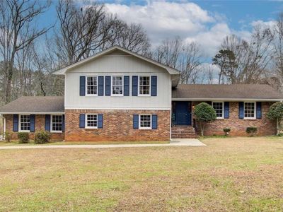 2270 Old Concord Dr SE