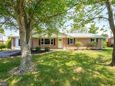 486 Richard St