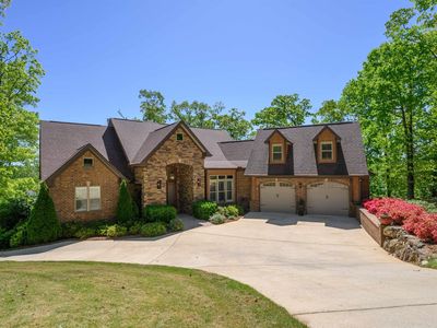 705 Lakeview Crest Dr