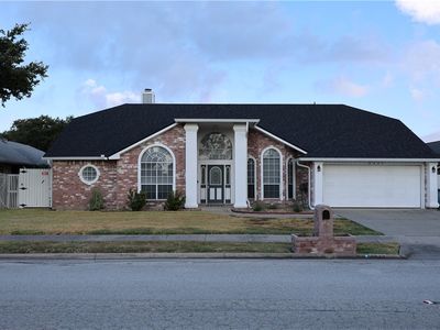 2325 Memorial Pkwy
