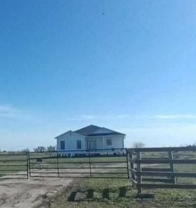 Property at 237 Barry Country, Barry, TX