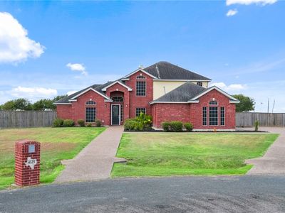 4525 Barnard Dr
