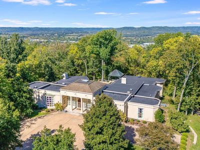 515 Hillwood Blvd
