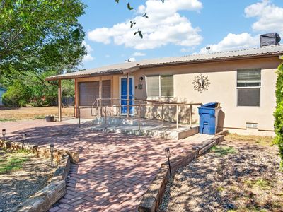 2 Blue Bonnet Dr