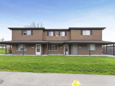 6613-6617 E Livingston Ave