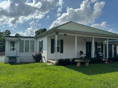 224 S Main St