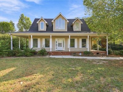 8402 Deer Path Ct