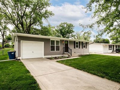1305 Park Ln