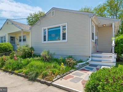 136 Inskip Ave