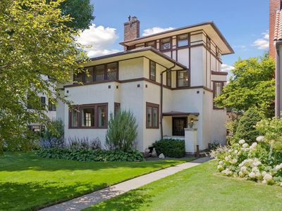 151 Woodlawn Ave