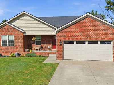 57 Lauren Ln