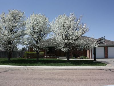 Property at 513 S Jayhawk Ave, Hugoton, KS