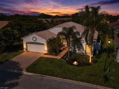 9057 Whitfield DR