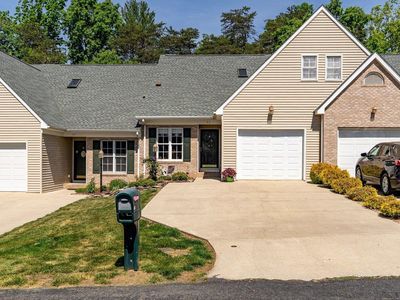 Property at 43 Hickory Nut Ln, Staunton, VA