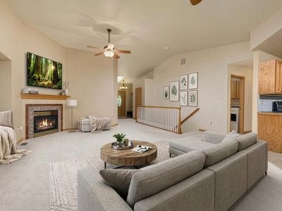 2517 Falcon Dr