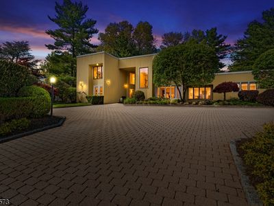 37 Hemlock Rd