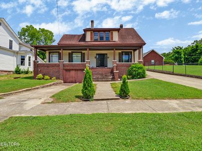 108 Kingston Ave N