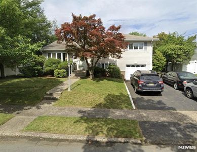 50 Harding Ave