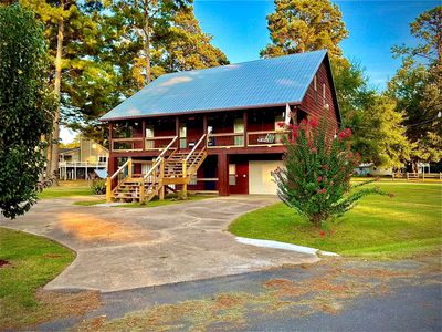 635 Rivermont Dr
