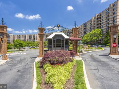 8370 Greensboro Dr APT 107