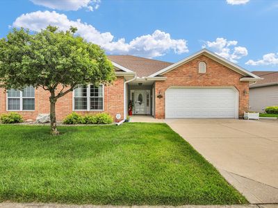 Property at 1817 E Prairie Winds Cir, Urbana, IL
