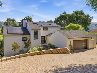 17770 Holiday Dr