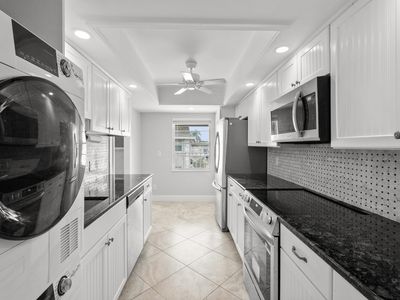 1166 6th Avenue #A6