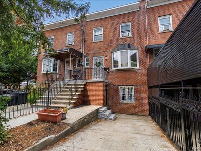3303 Eastchester Road