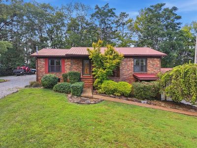 215 Cherokee Cir