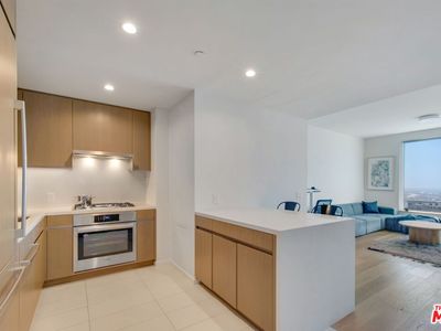 889 Francisco St Unit 3401